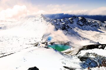 Emerald lakes