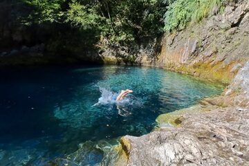 Blue eye dive